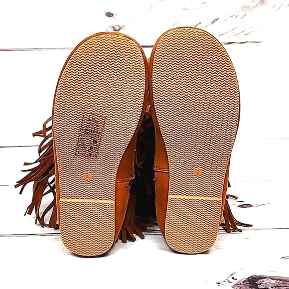 Pierre Dumas NWOT 8M Women Brown VeganSuede Fringed BOHO Zippered Moccasin Boots - Picture 6 of 9